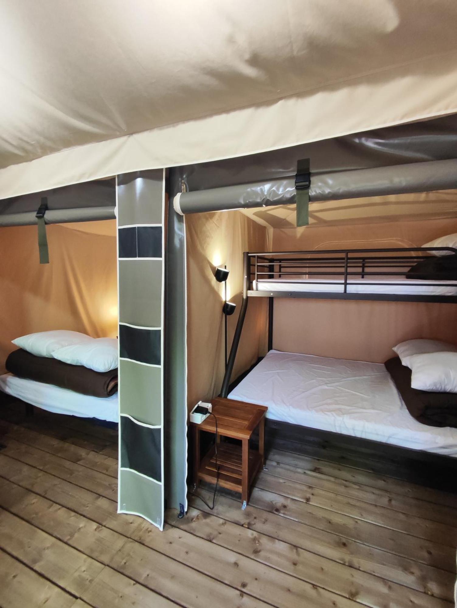 Camping Porte Des Alpilles By M.A Destination Glamping Saint-Étienne-du-Grès 外观 照片