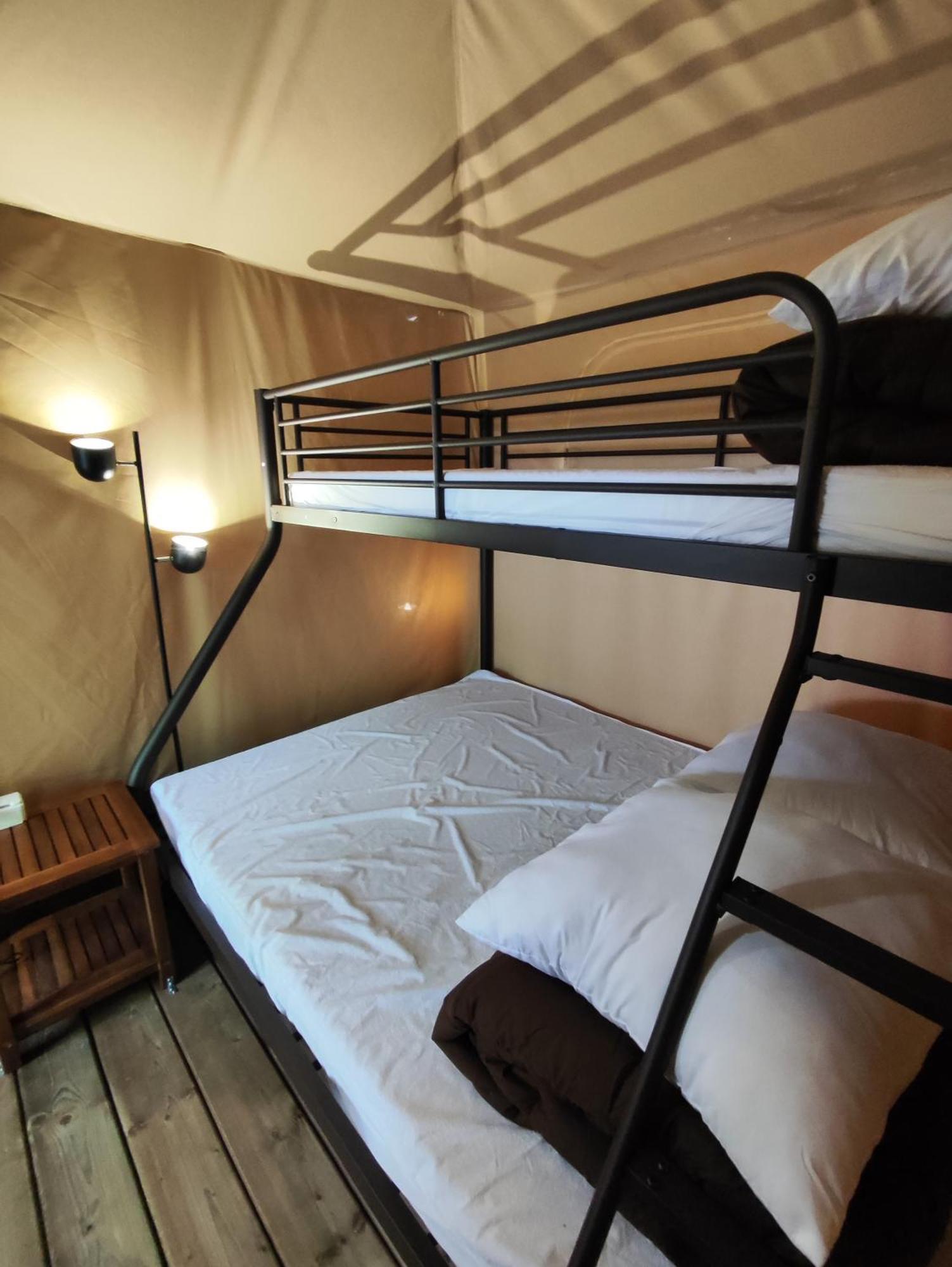 Camping Porte Des Alpilles By M.A Destination Glamping Saint-Étienne-du-Grès 外观 照片